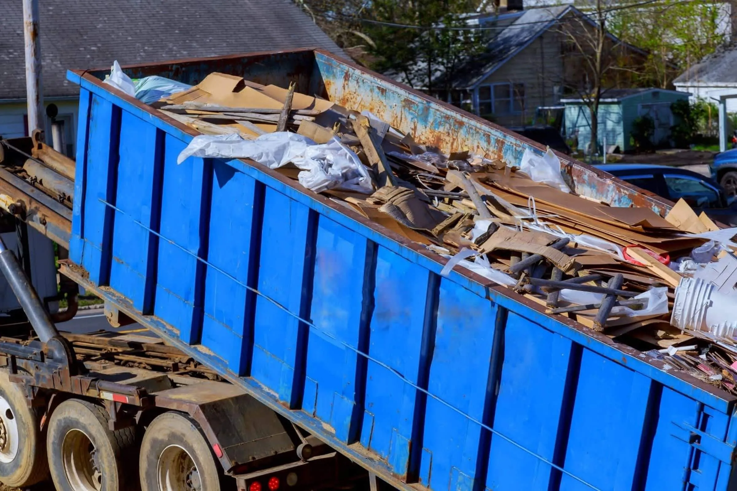 Choosing the Right Dumpster: When to Opt for a 10-Yard Dumpster
