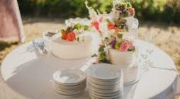 Elegant Wedding Gifts That Look Luxurious and Chic