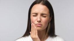 The Role of First Aid in Managing a Dental Emergency