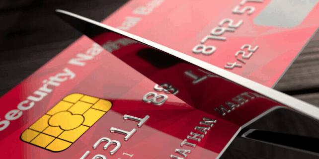 The Warning Signs That Credit Card Debt Is Becoming Unmanageable